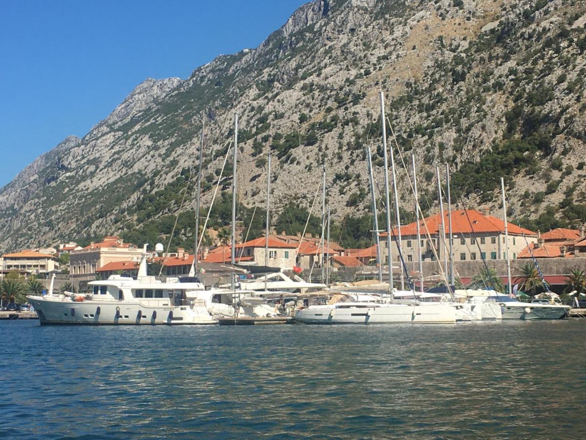 Art House 001 Hotel Kotor Kültér fotó