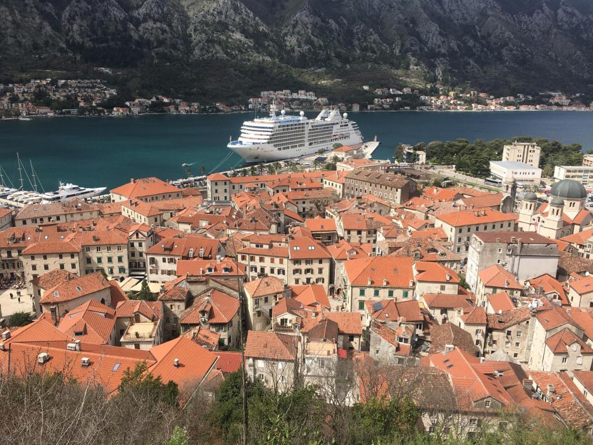 Art House 001 Hotel Kotor Kültér fotó