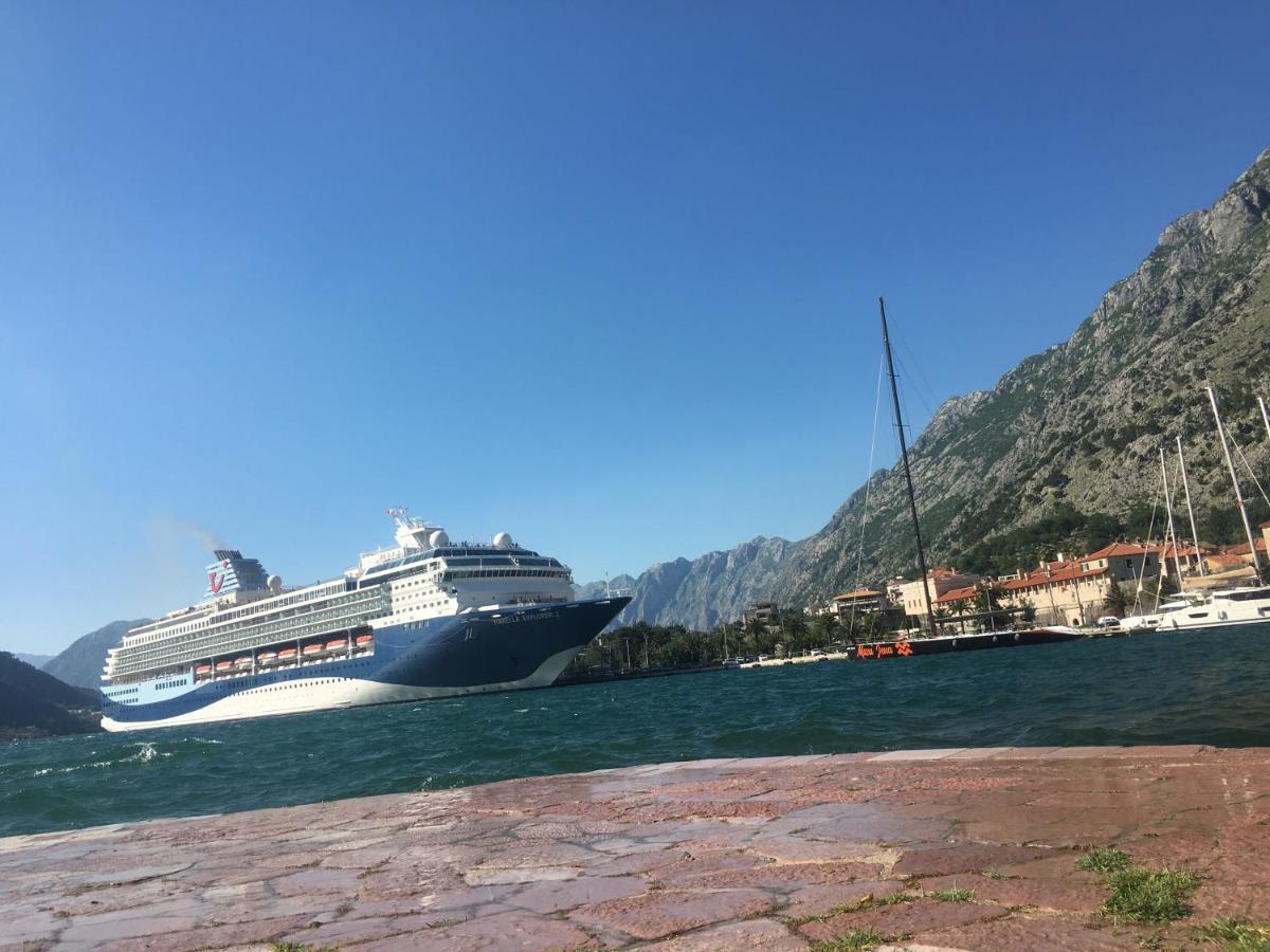 Art House 001 Hotel Kotor Kültér fotó
